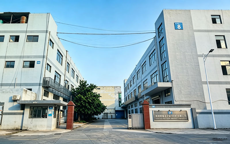 海鹏辉精密工业公司前台